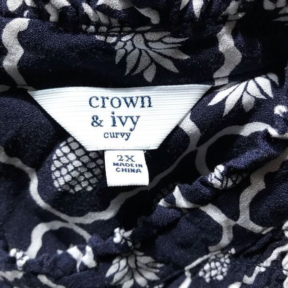 Crown & Ivy Blouse top navy blue pineapple smocked sleeveless career plus SZ 2X - Picture 4 of 4